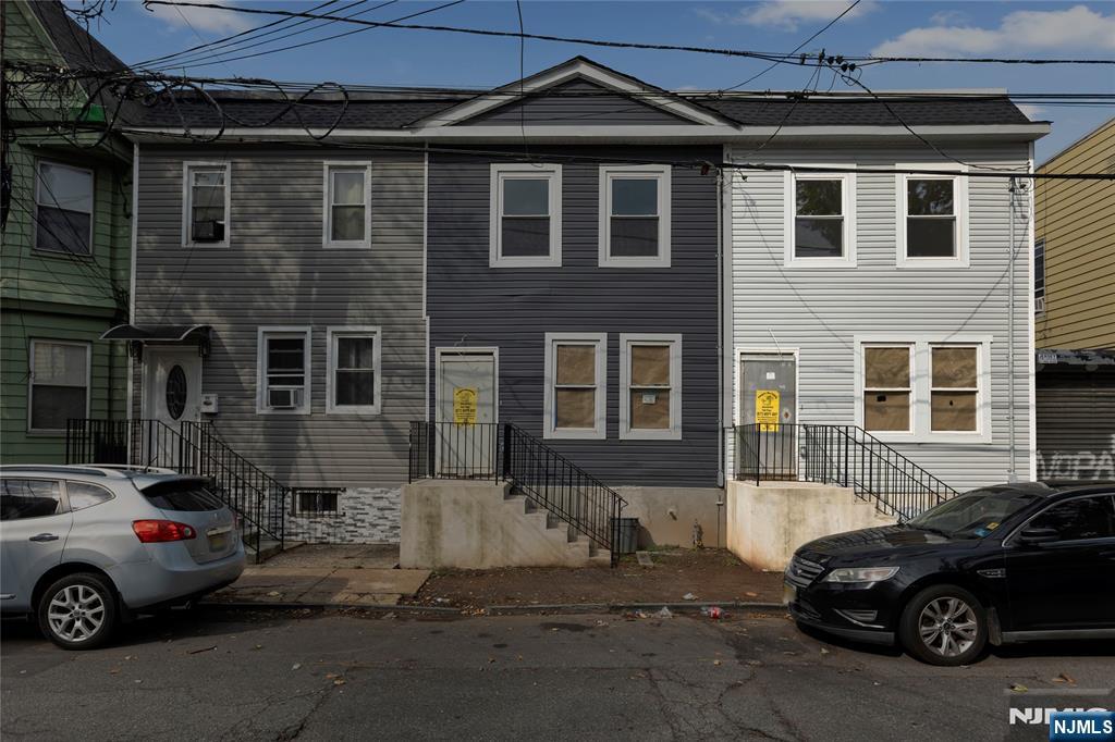 main property photo 18