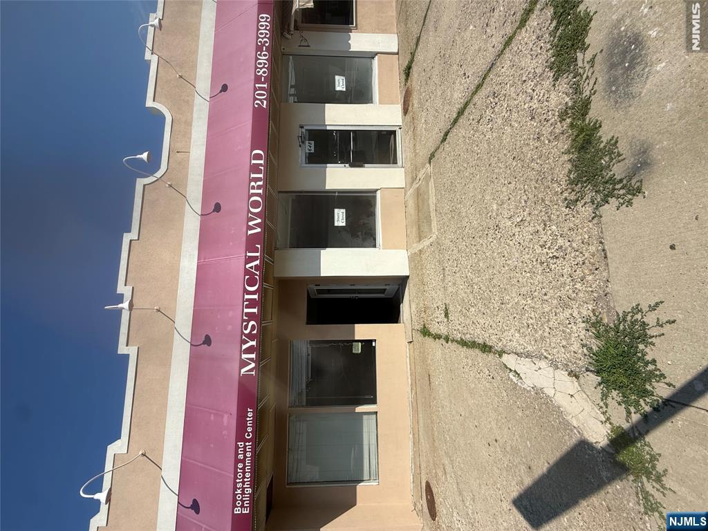 main property photo 15