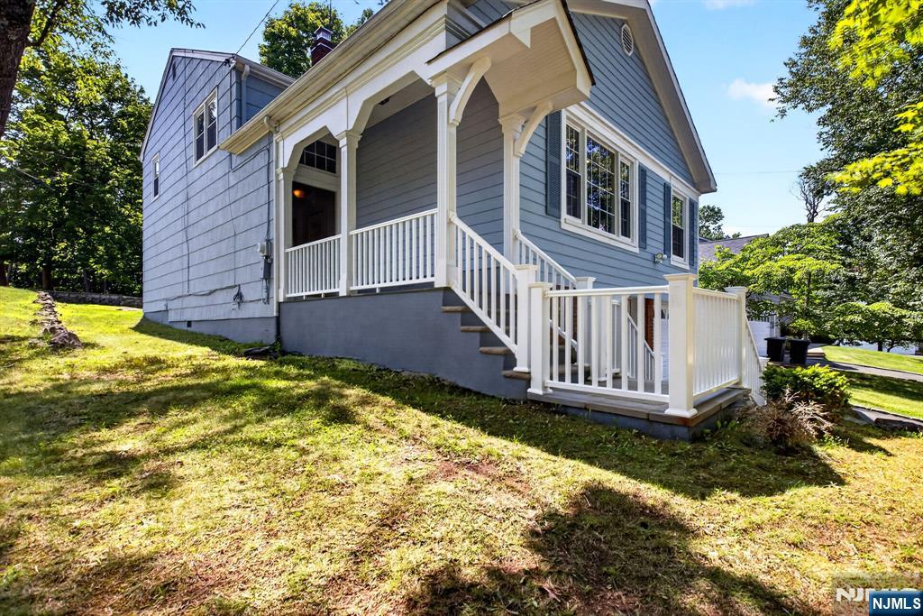 main property photo 36