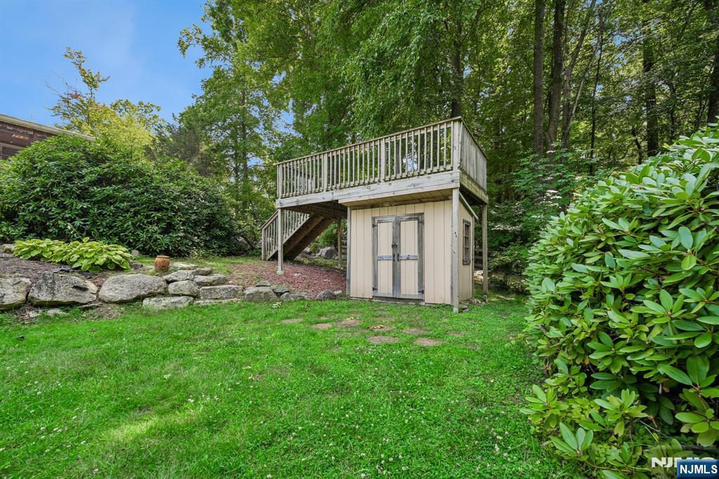 main property photo 25