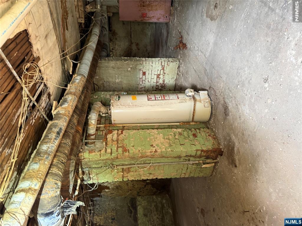 main property photo 19