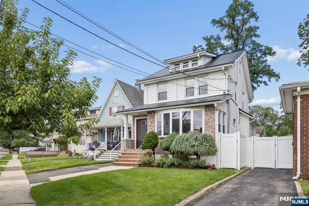 main property photo 33