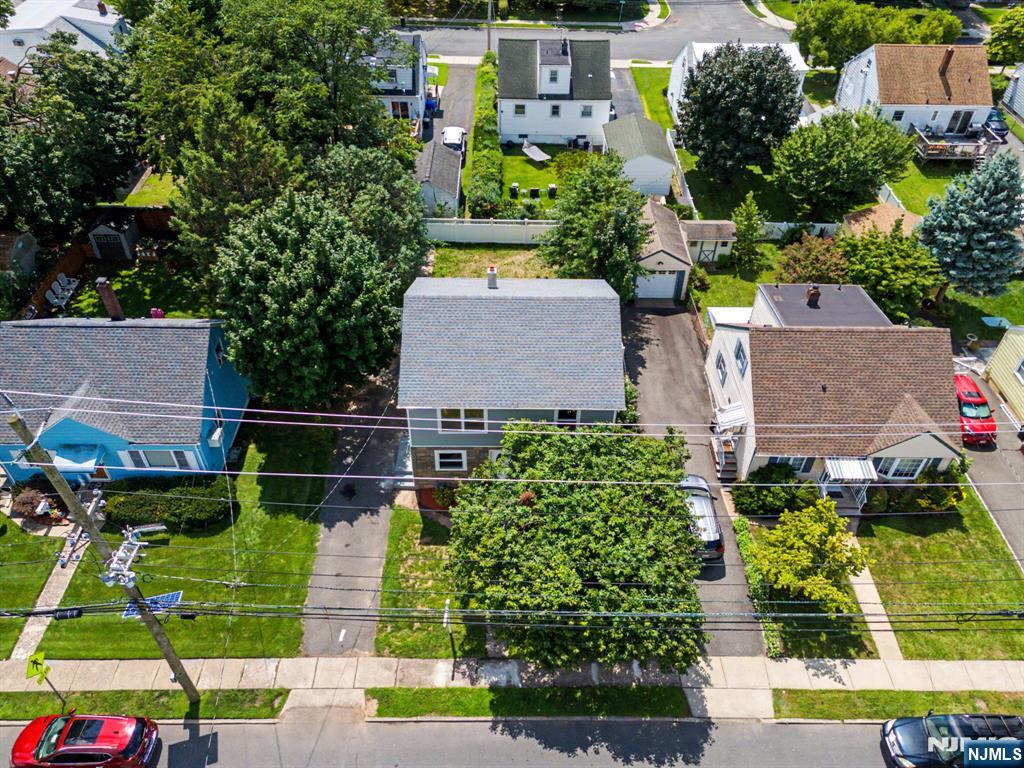 main property photo 43