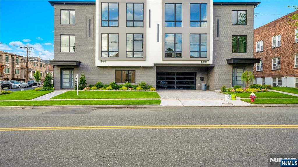 main property photo 47