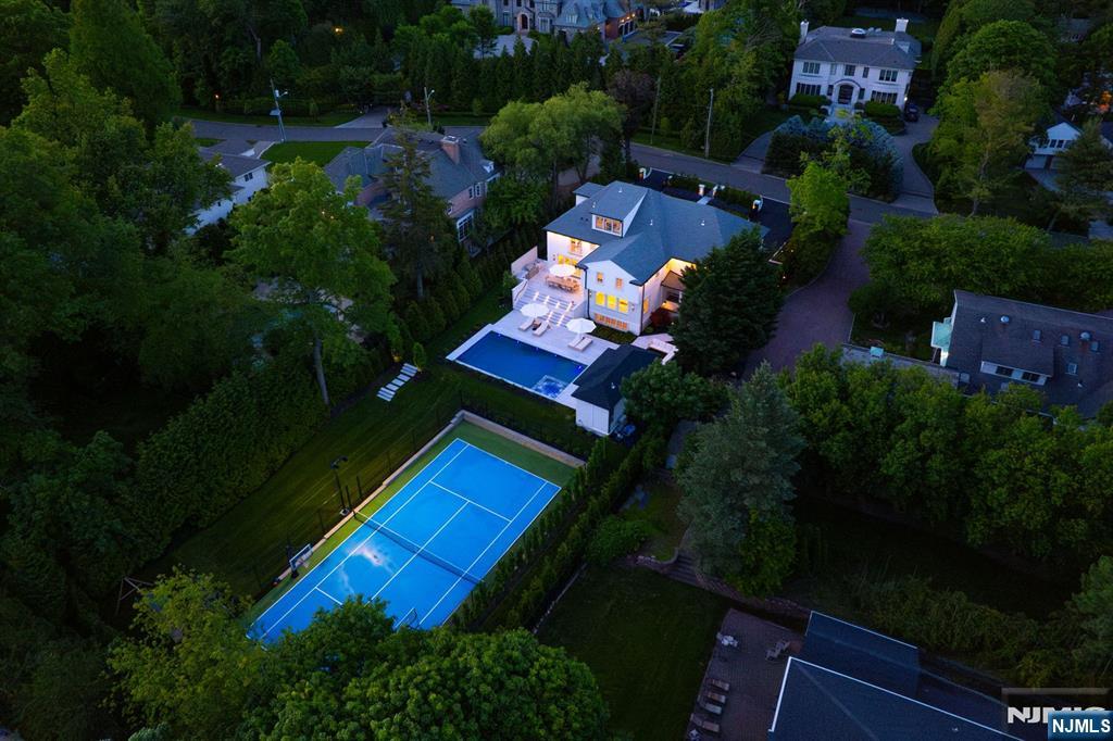 main property photo 47