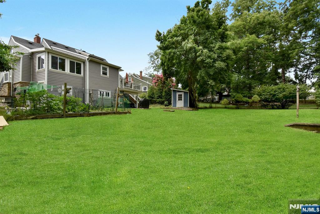 main property photo 38