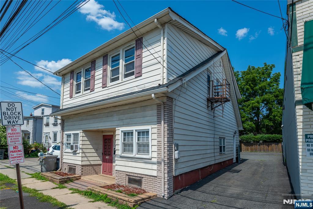 main property photo 12