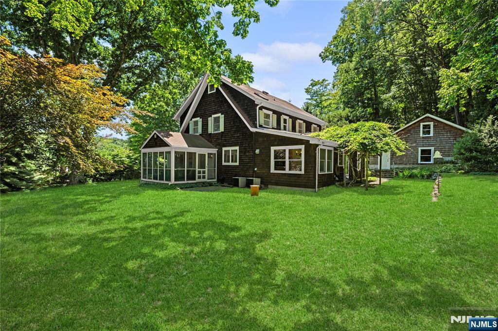 main property photo 24