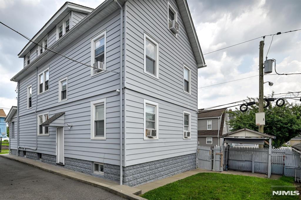 main property photo 44