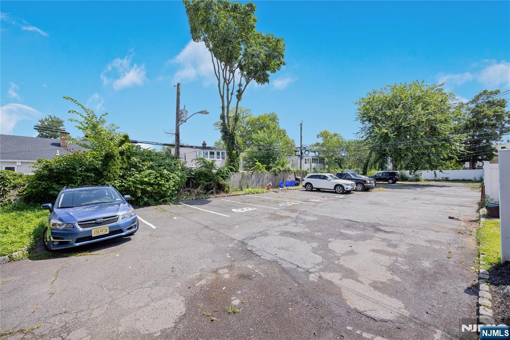 main property photo 27
