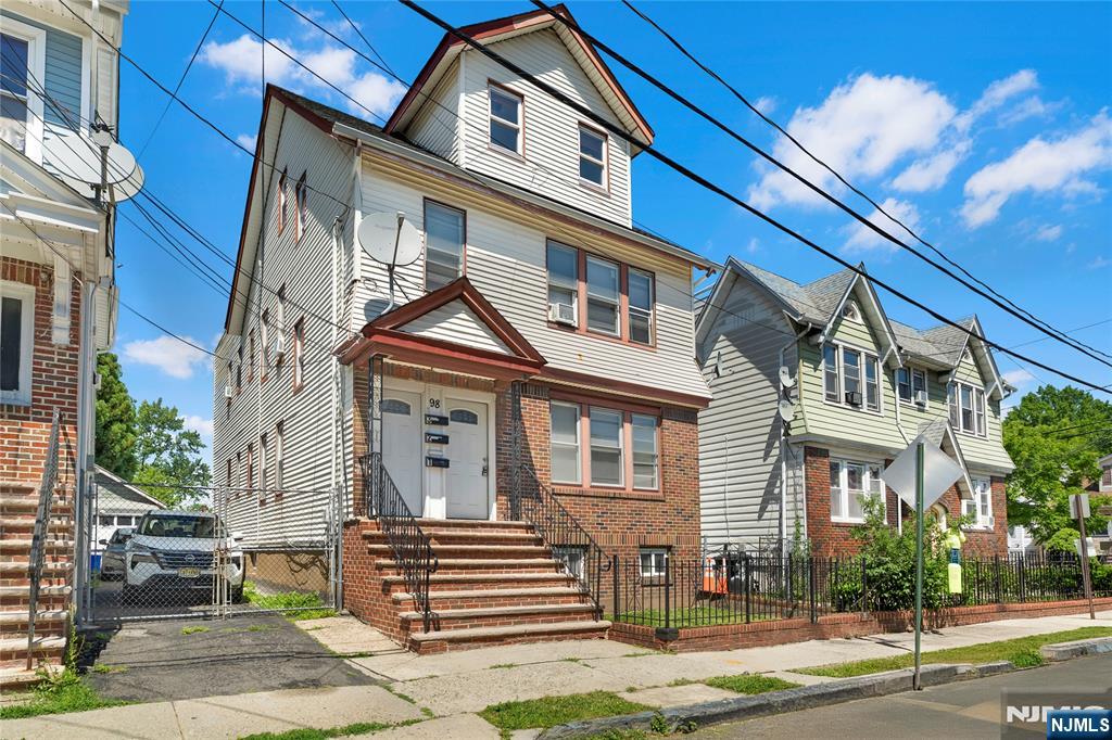 main property photo 37