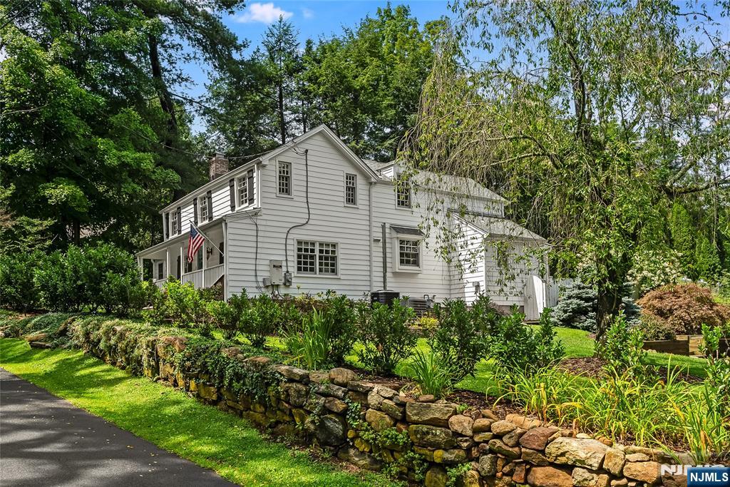 main property photo 40