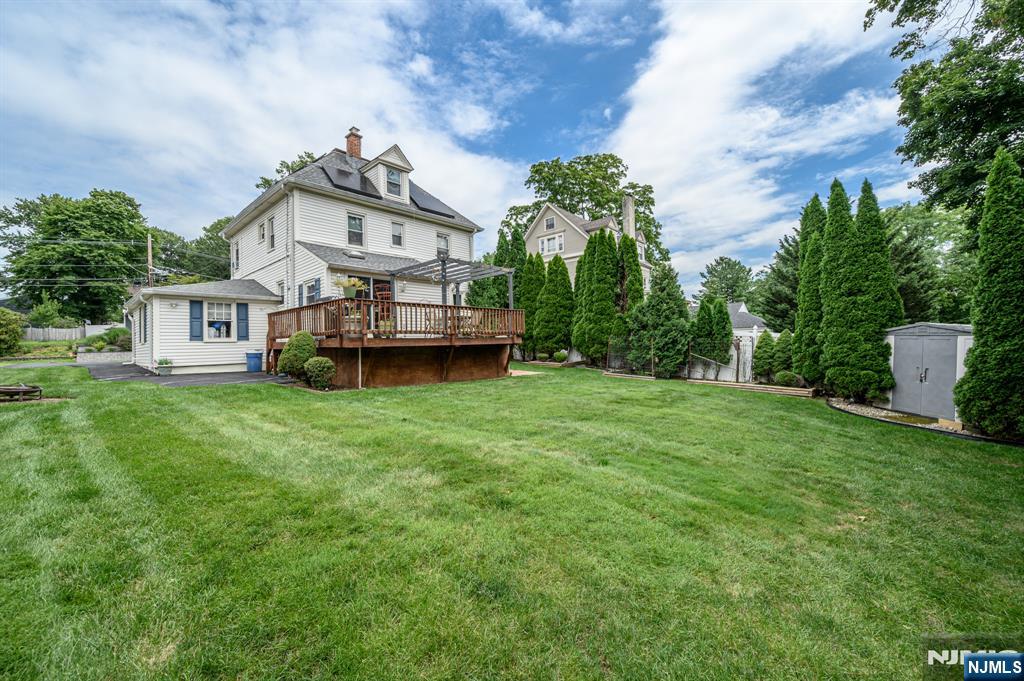 main property photo 31