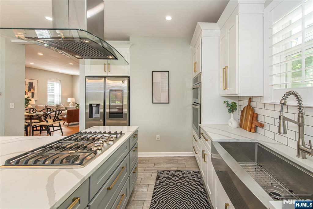 property viewer photo 10