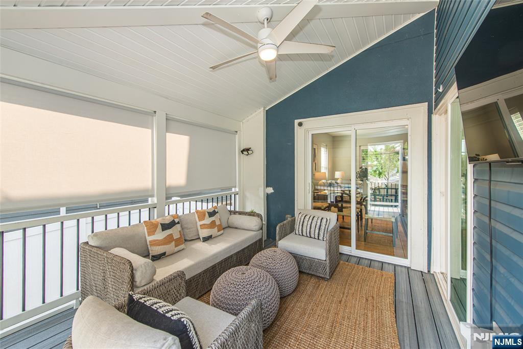 property viewer photo 15