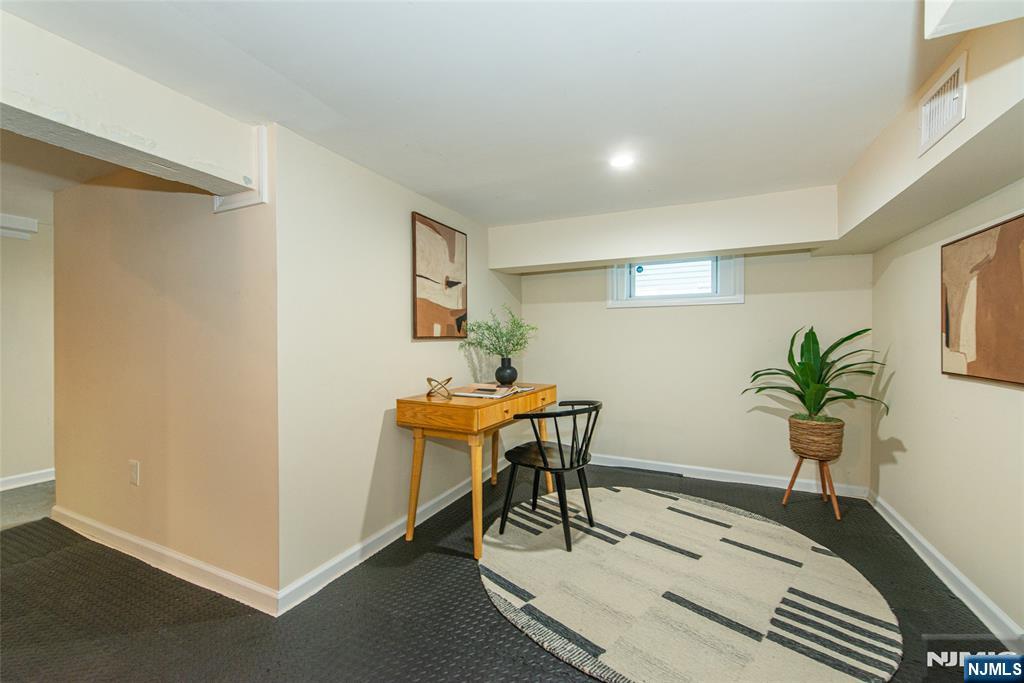 property viewer photo 37