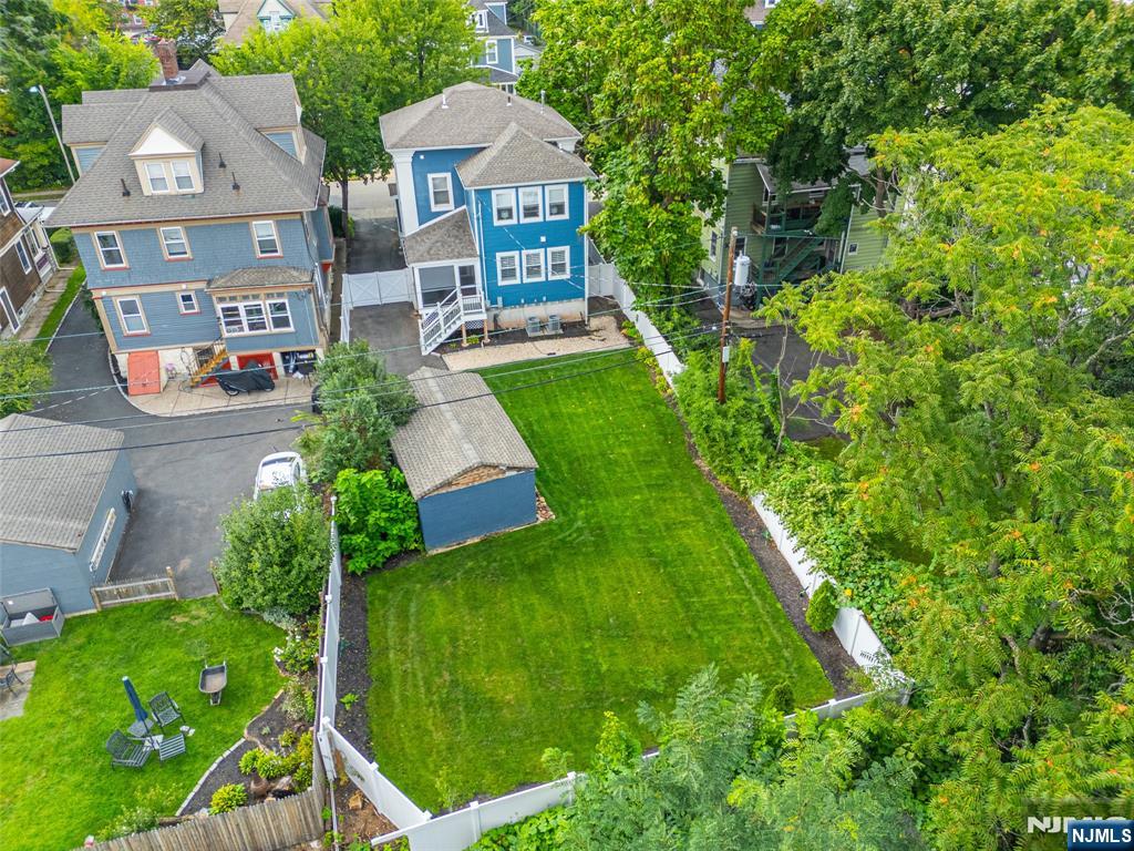 property viewer photo 44