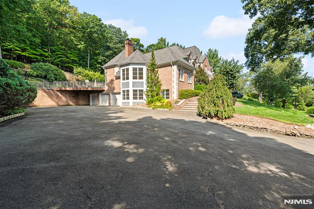 main property photo 42