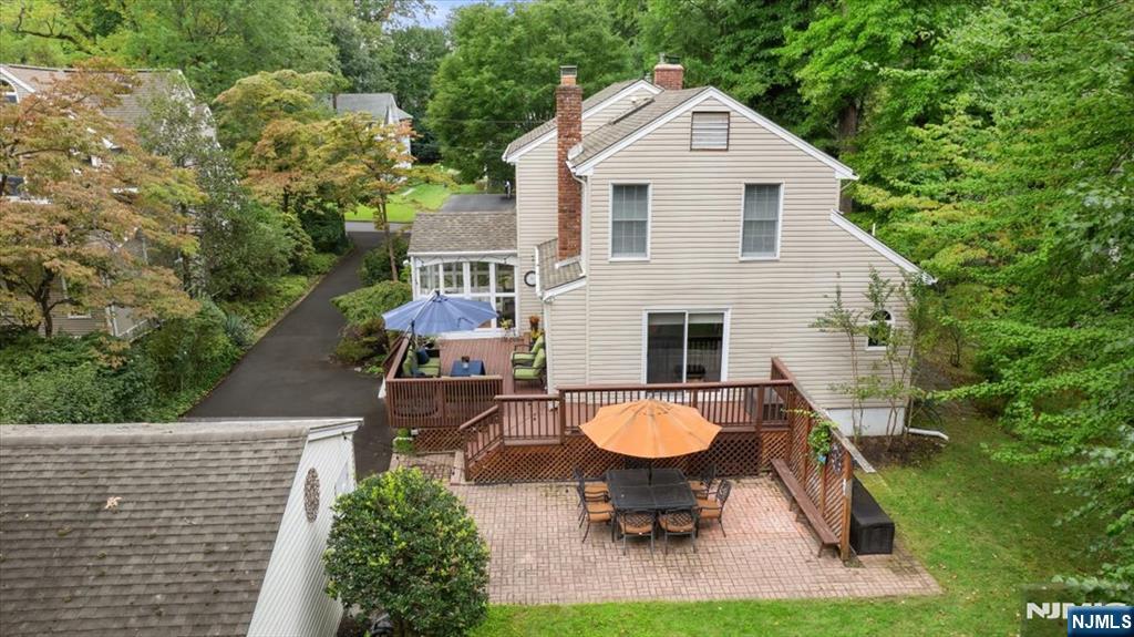 main property photo 40