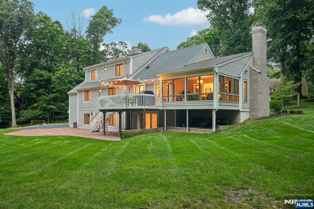 main property photo 30