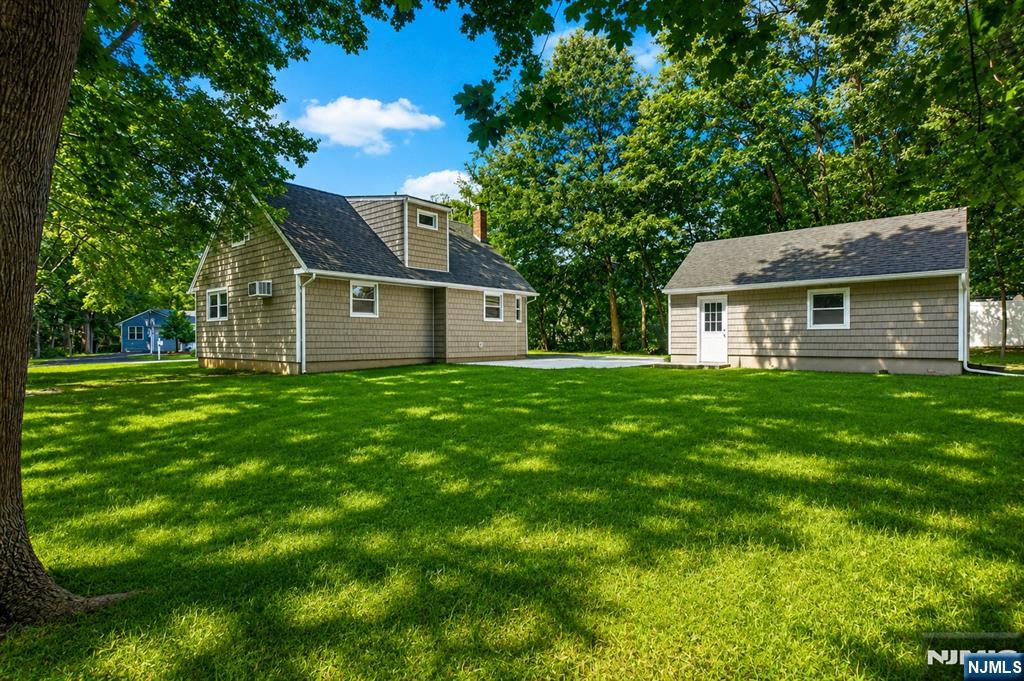 main property photo 10
