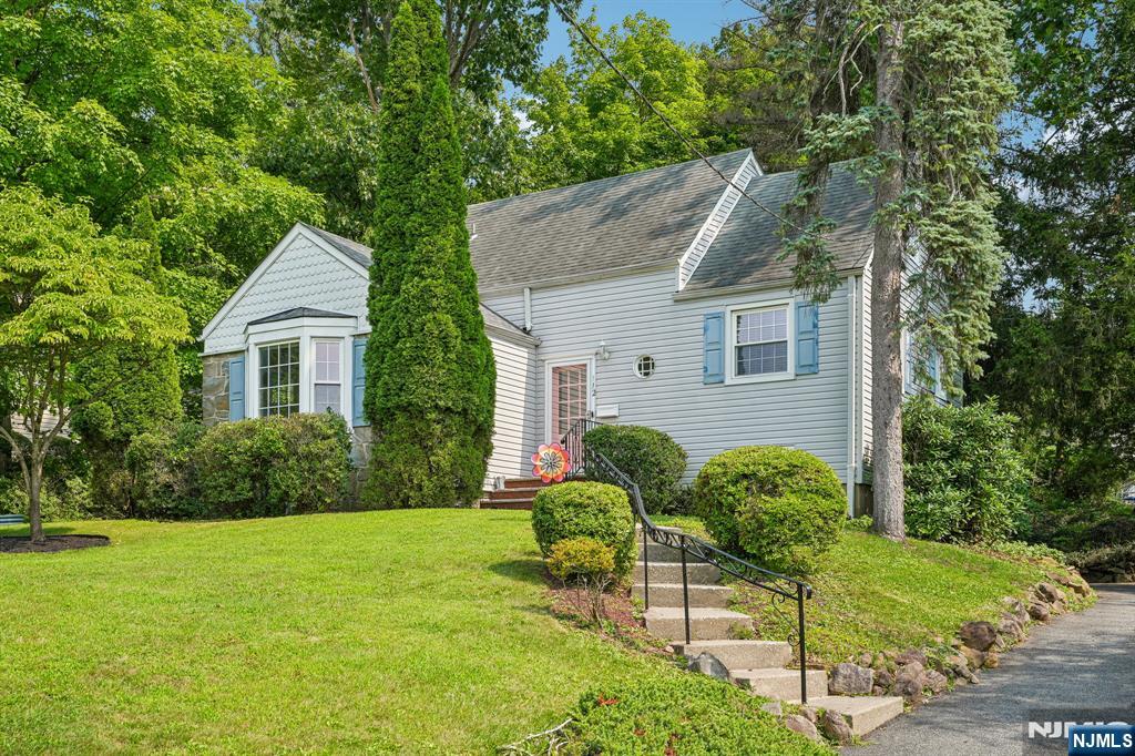 main property photo 41