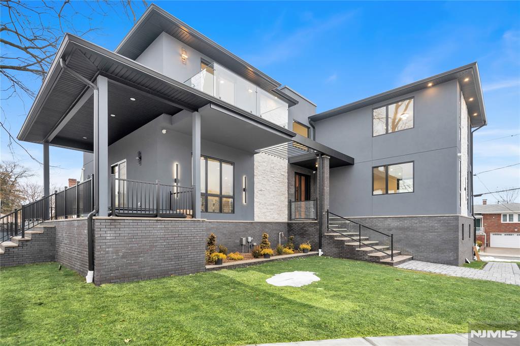 main property photo 47