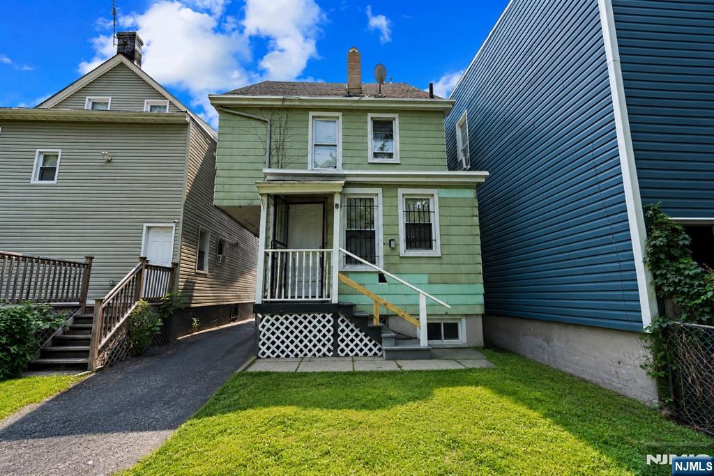 main property photo 10