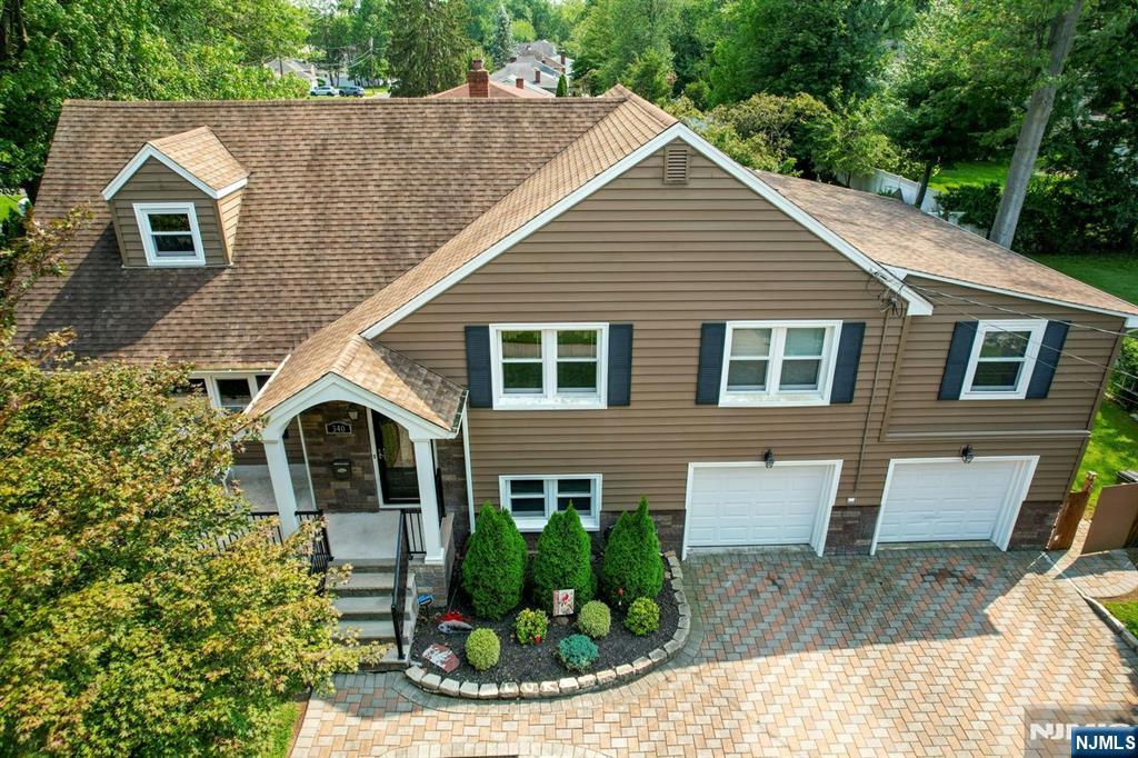 main property photo 44