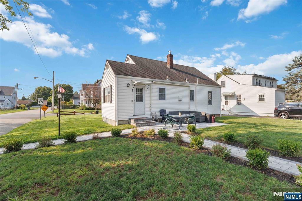 main property photo 22
