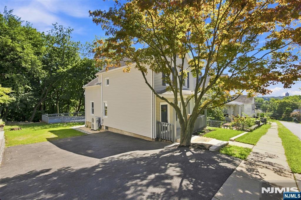 main property photo 42