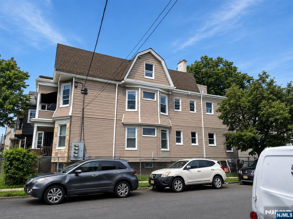 main property photo 15