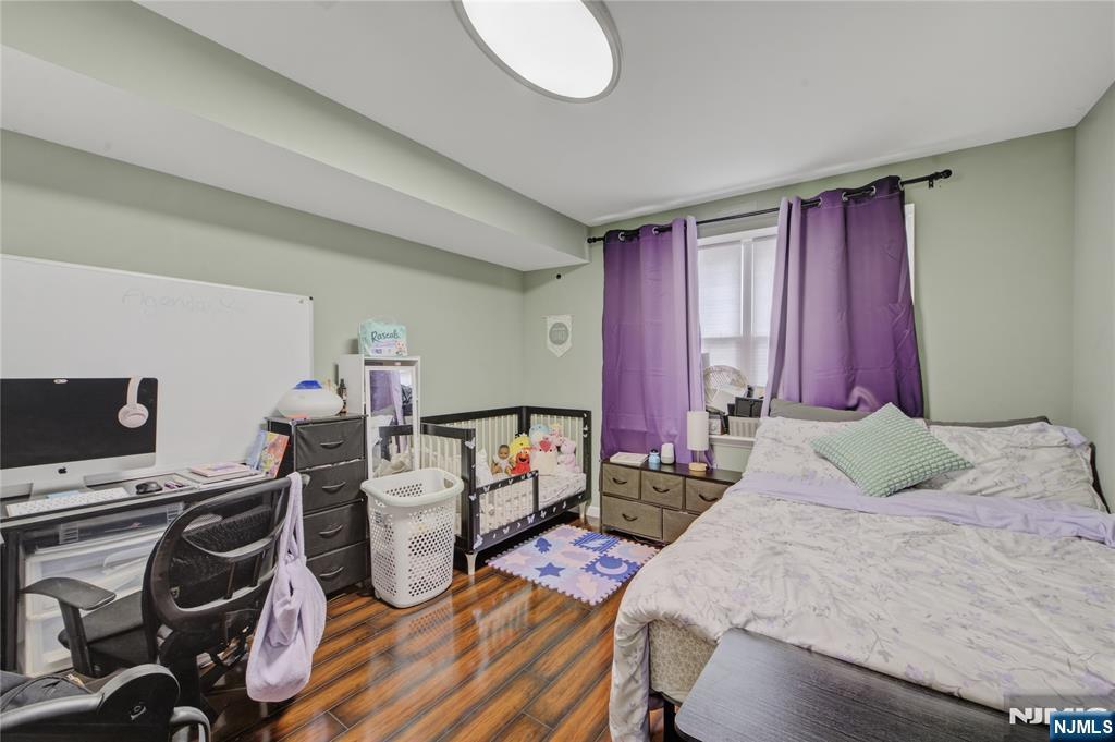 main property photo 16