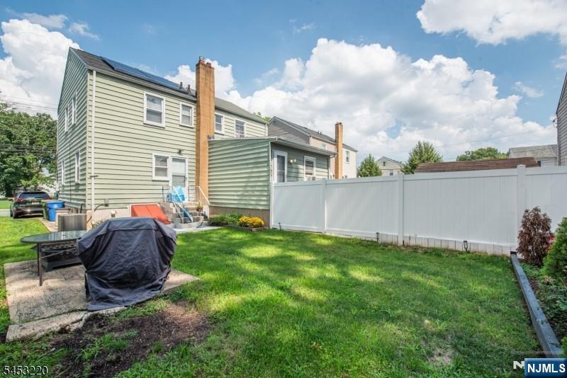 main property photo 12