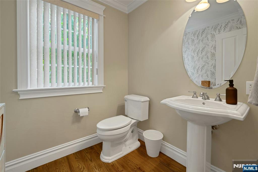 main property photo 16