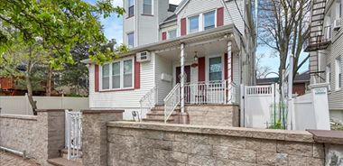 image of property with 6 Bed | 2 Bath | 0 Sqft