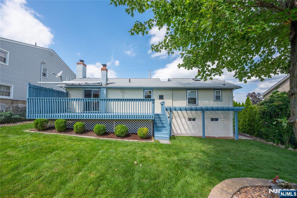 main property photo 4