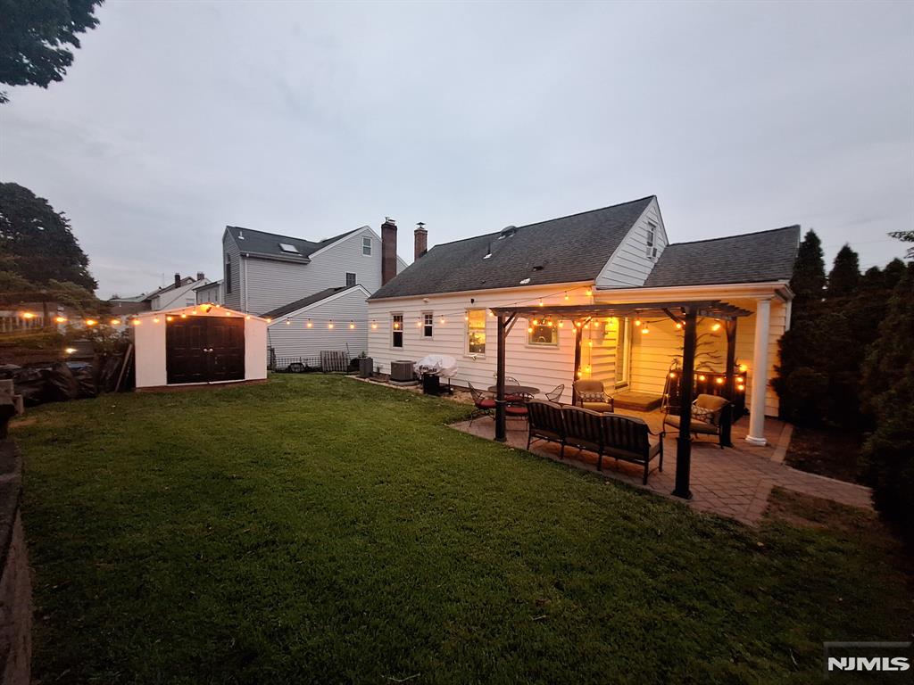 main property photo 22