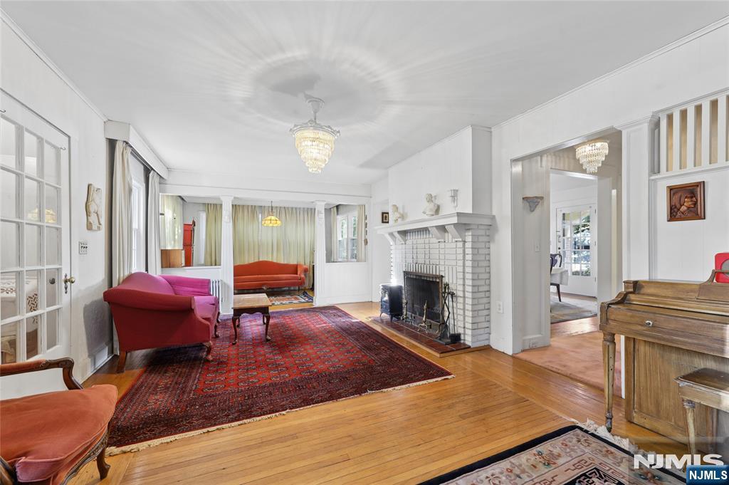 main property photo 11