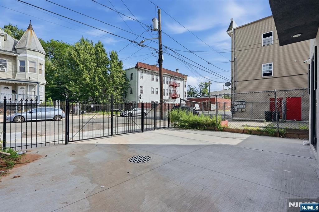 main property photo 38