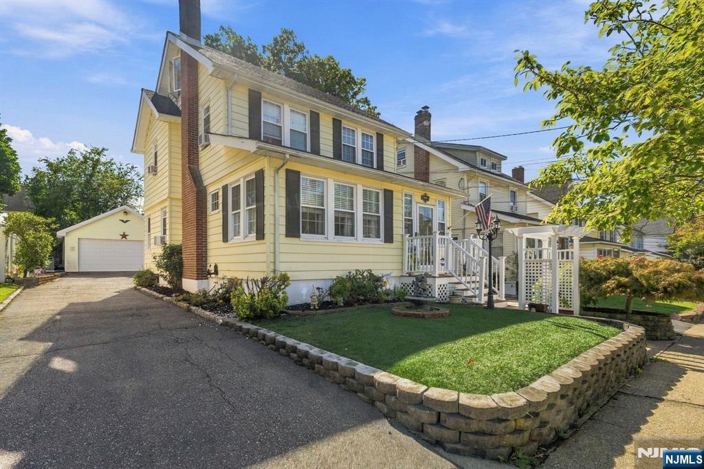 main property photo 41