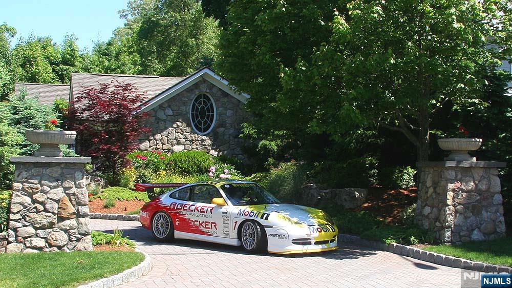 main property photo 45