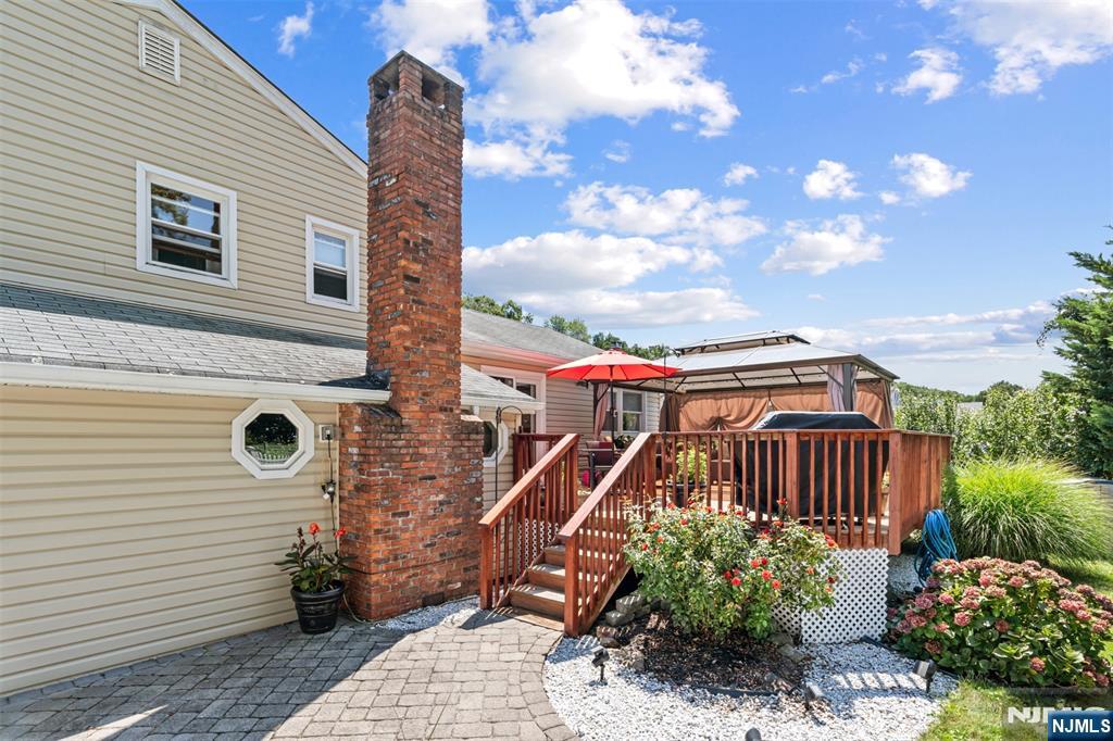 main property photo 27