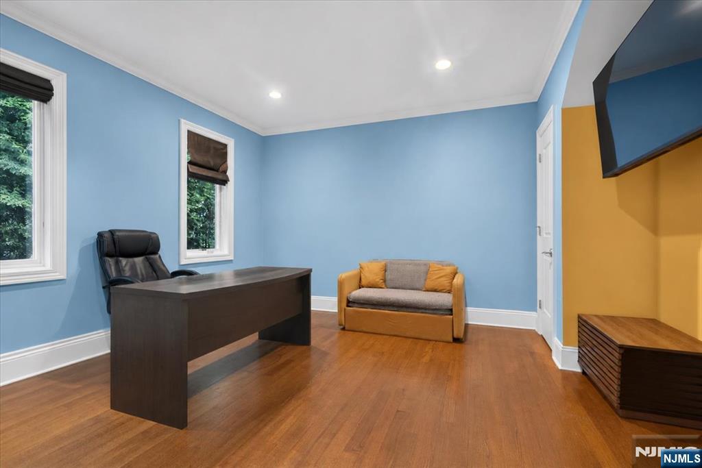 main property photo 40