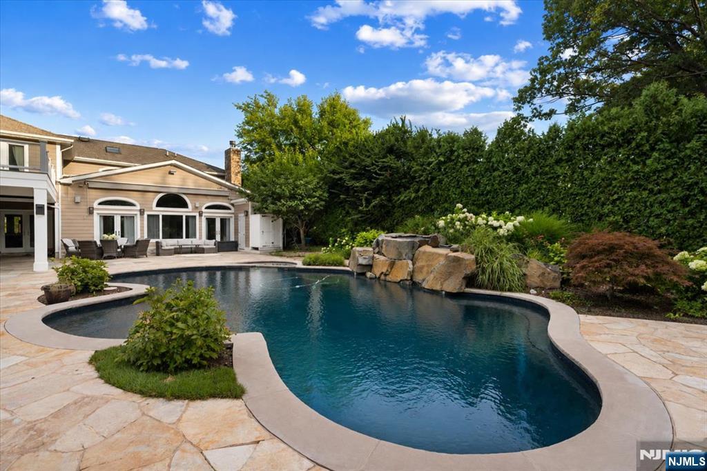 main property photo 49