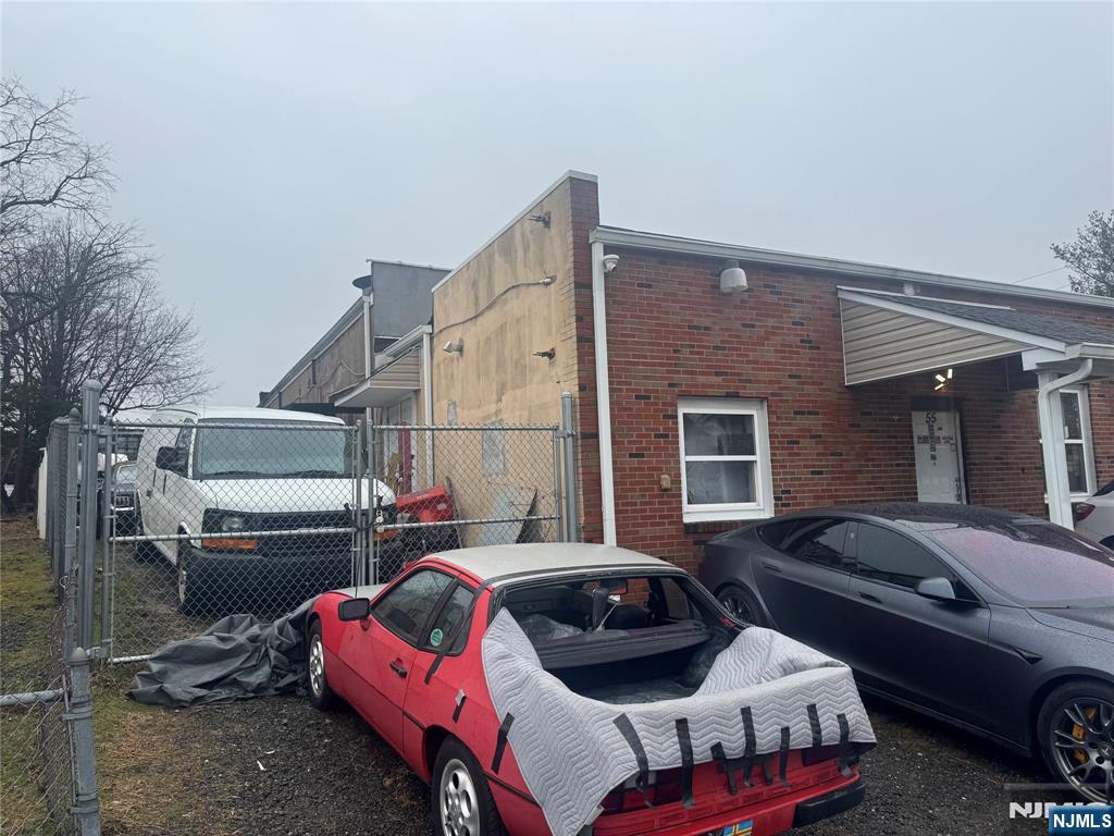 main property photo 6