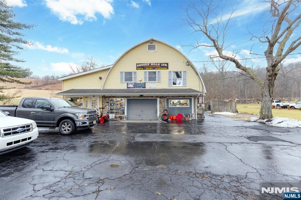 main property photo 18