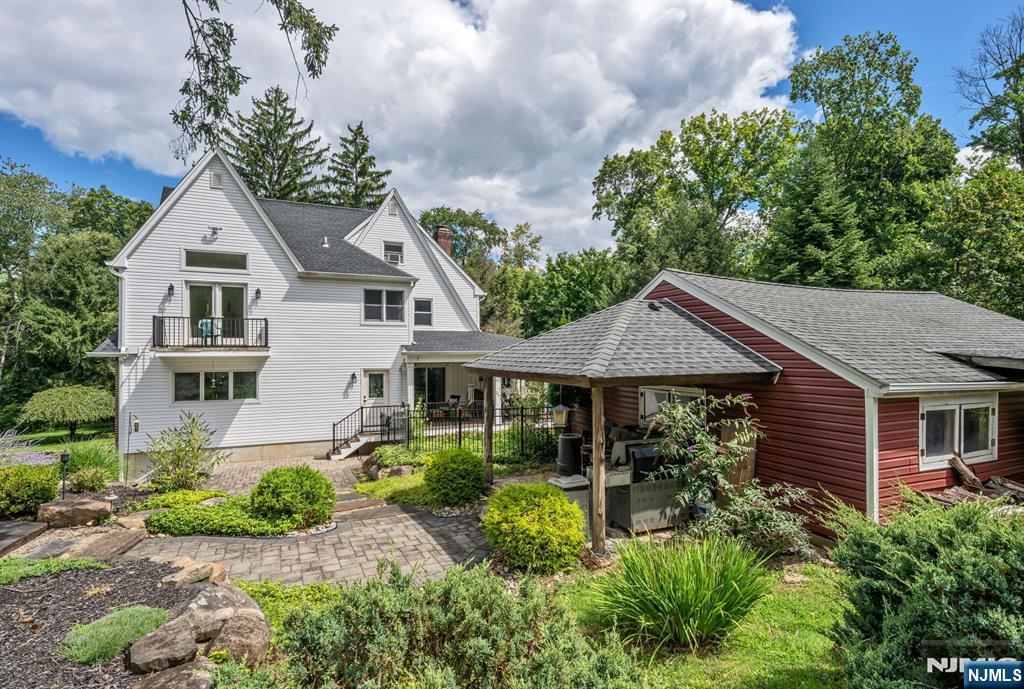 main property photo 43