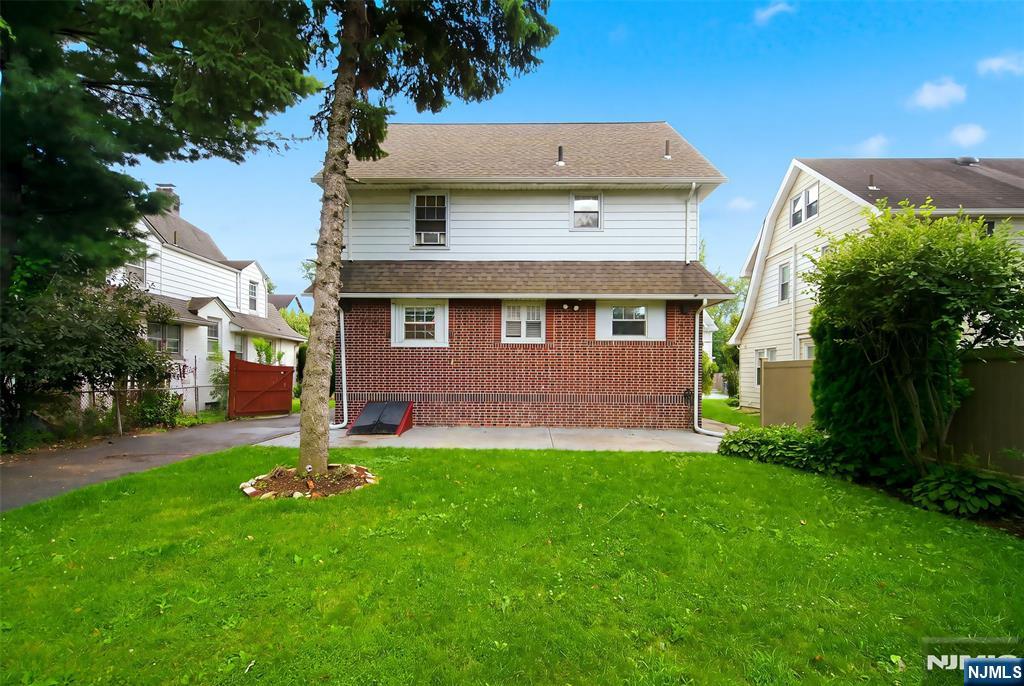 main property photo 7