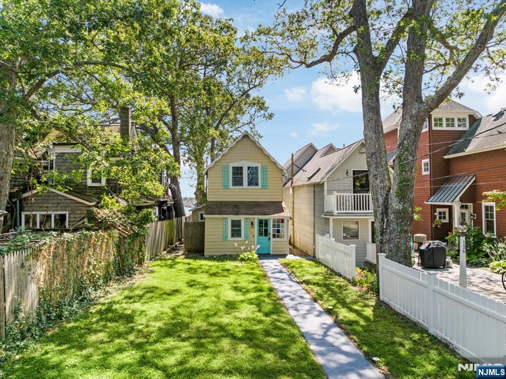 main property photo 4